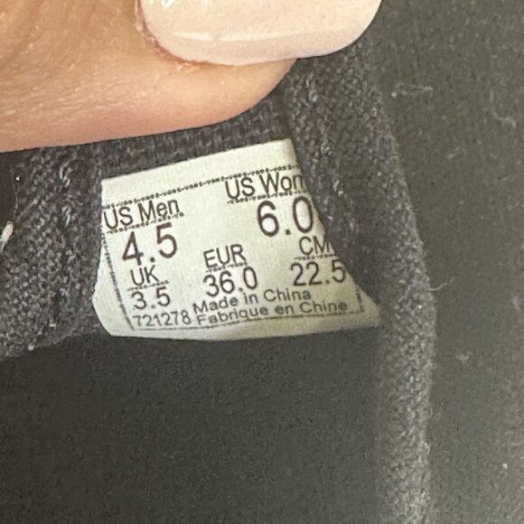 Vans Mary Jane Style 93 Women's size 6 Triple Black Shoes - Picture 8 of 8